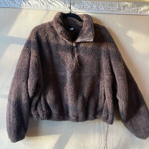 Fleece pullover